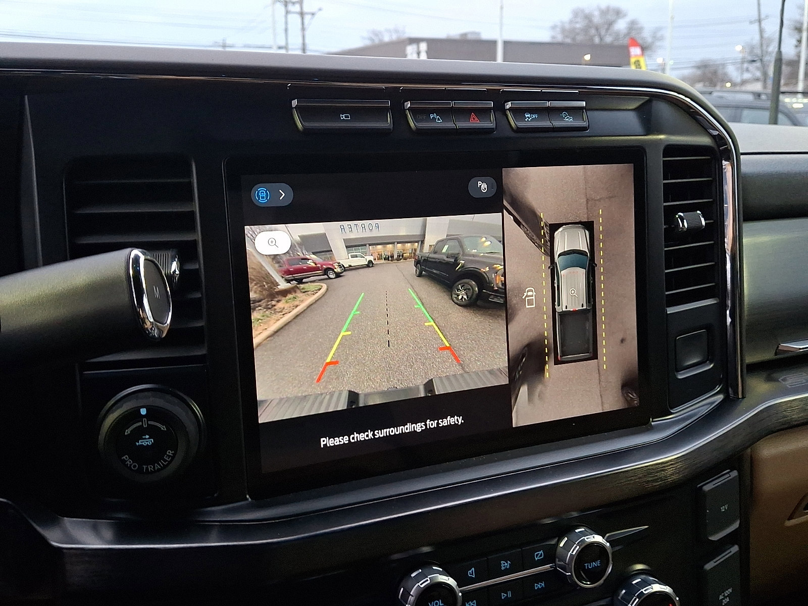 Certified 2023 Ford F250 Lariat w/ Lariat Ultimate Package image 24