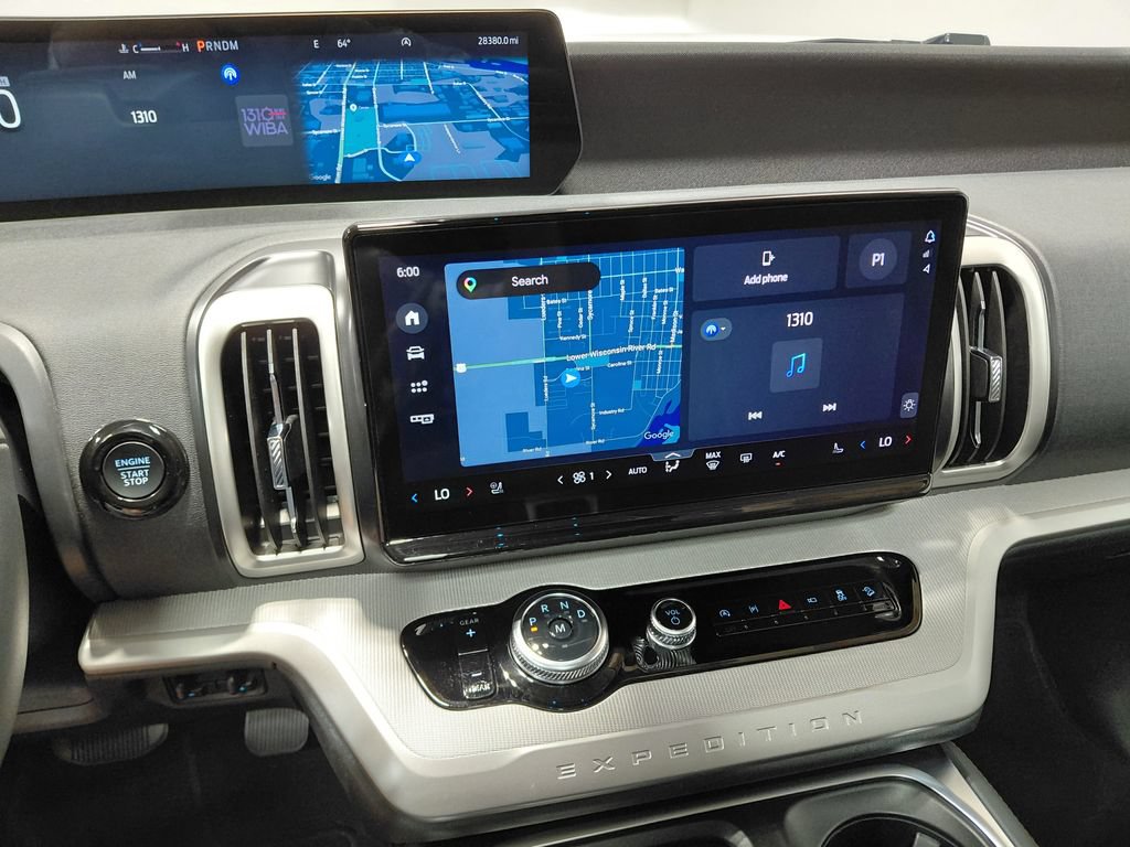 Certified 2025 Ford Expedition Active AWD/4WD image 32