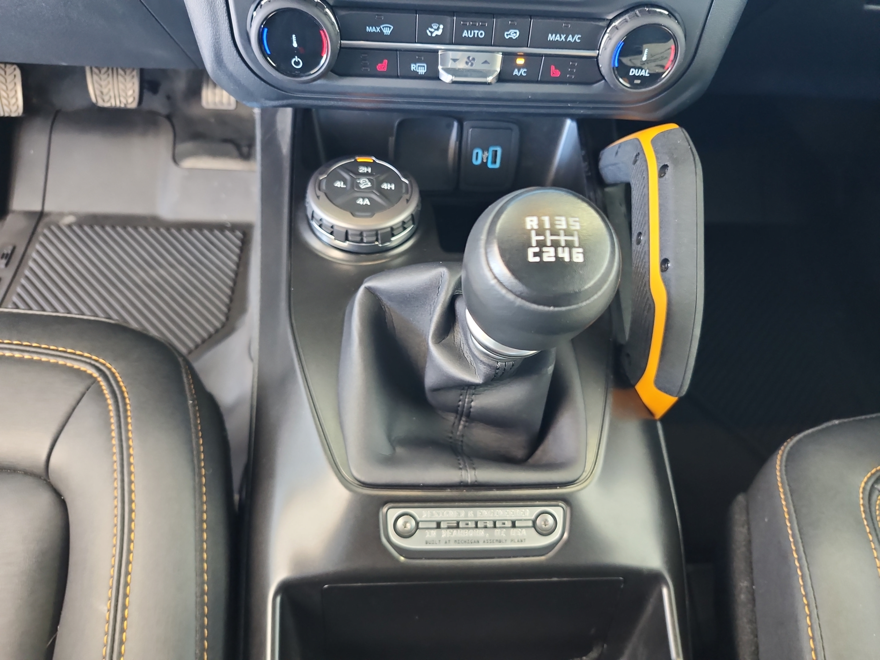 Certified 2022 Ford Bronco Badlands AWD/4WD image 14