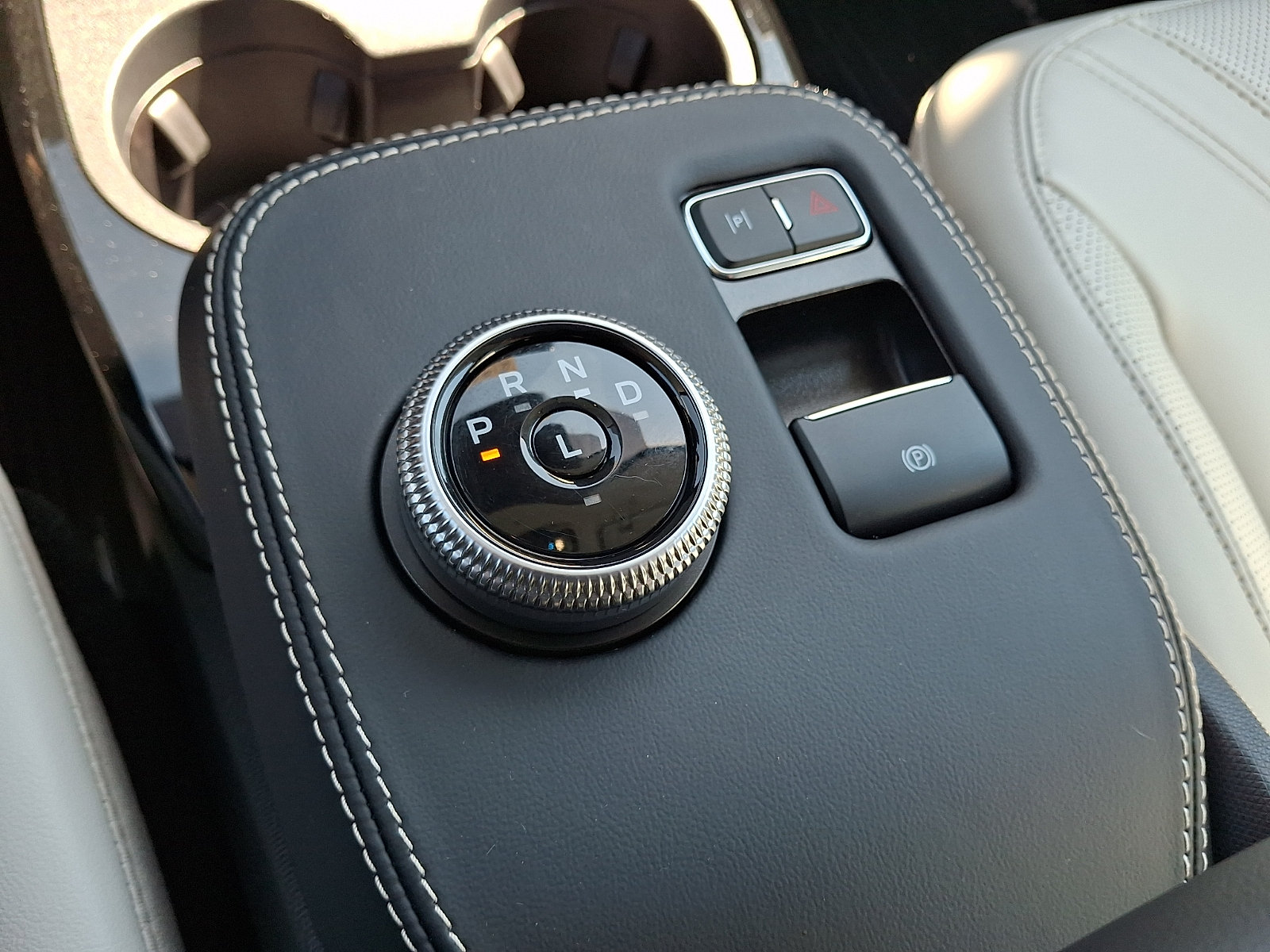 Certified 2024 Ford Mustang Mach-E Premium AWD/4WD image 18
