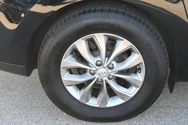 Used 2021 Kia Sedona LX image 15