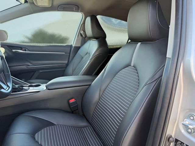 Used 2023 Toyota Camry SE image 16