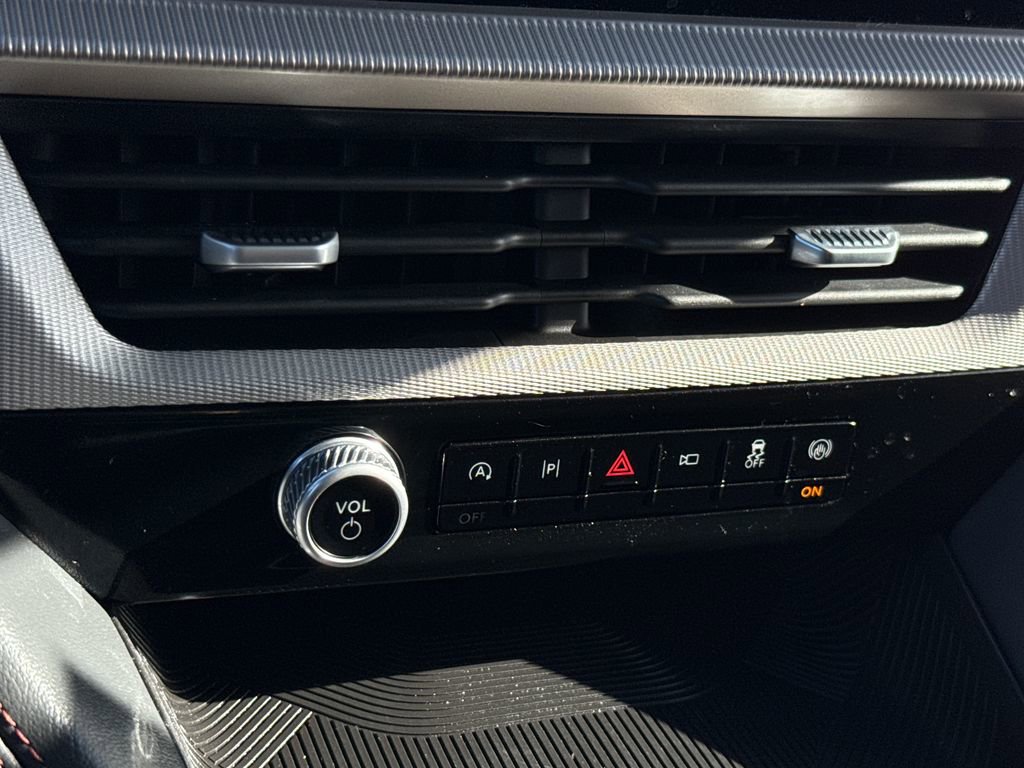 Certified 2025 Ford Explorer Active image 22