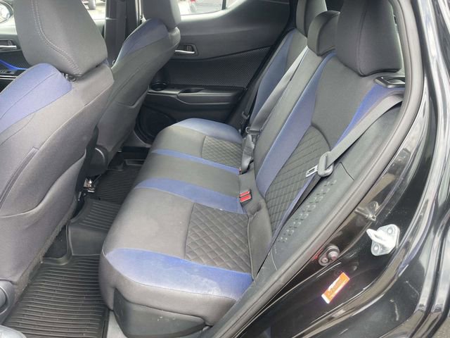Used 2022 Toyota C-HR XLE FWD image 12
