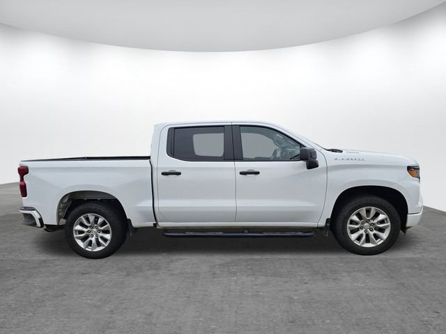 Used 2024 Chevrolet Silverado 1500 Custom image 3