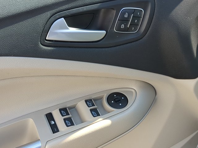 Certified 2017 Ford Escape Titanium AWD/4WD image 13