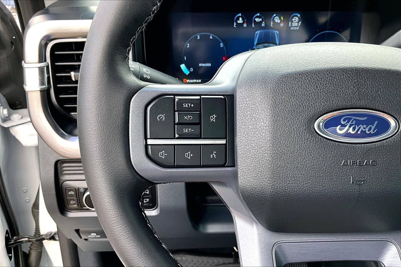 Certified 2025 Ford F250 Lariat w/ Chrome Package AWD/4WD image 24