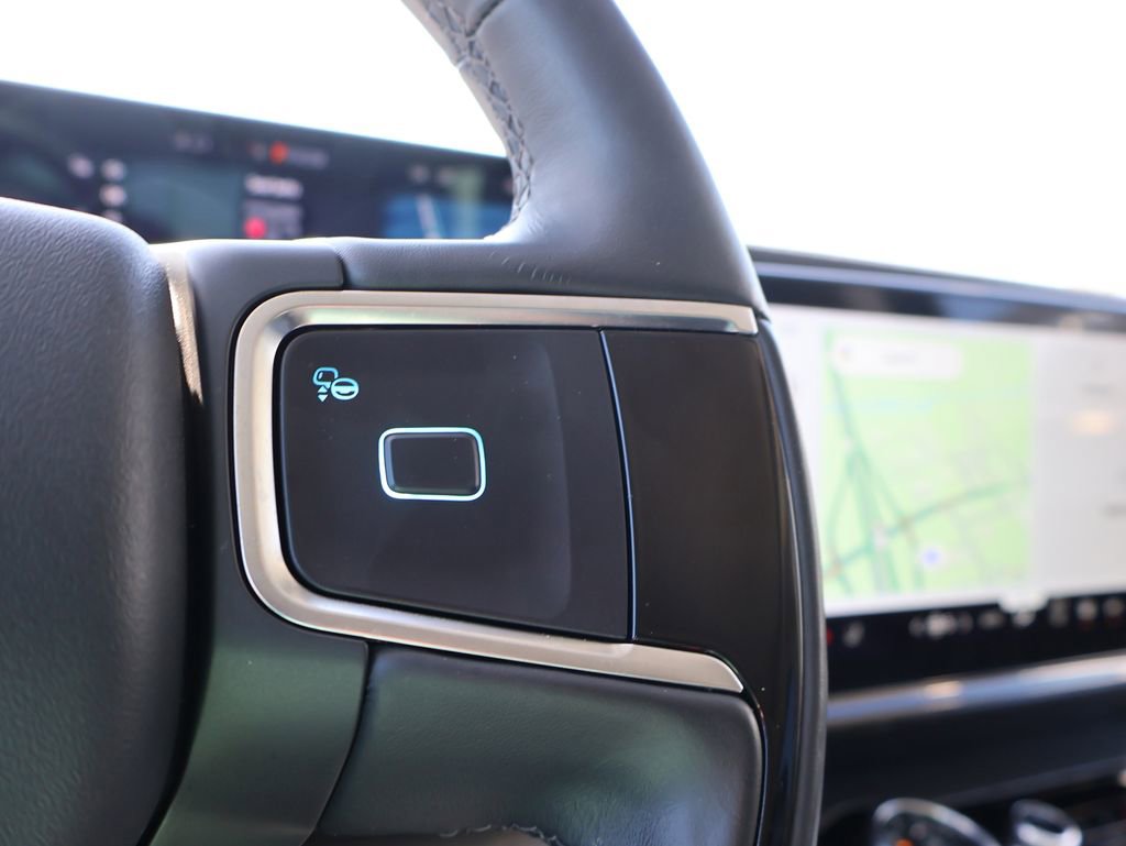 Certified 2025 Ford Expedition Max Platinum image 30