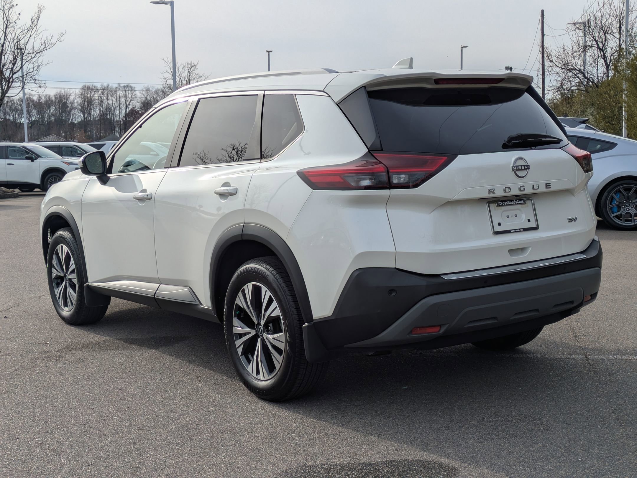 Used 2022 Nissan Rogue SV w/ SV Premium Package image 6
