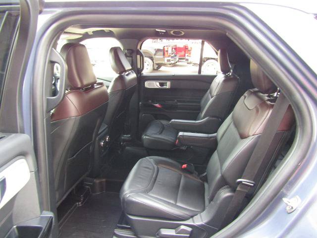 Certified 2021 Ford Explorer Platinum w/ Equipment Group 601A AWD/4WD image 36