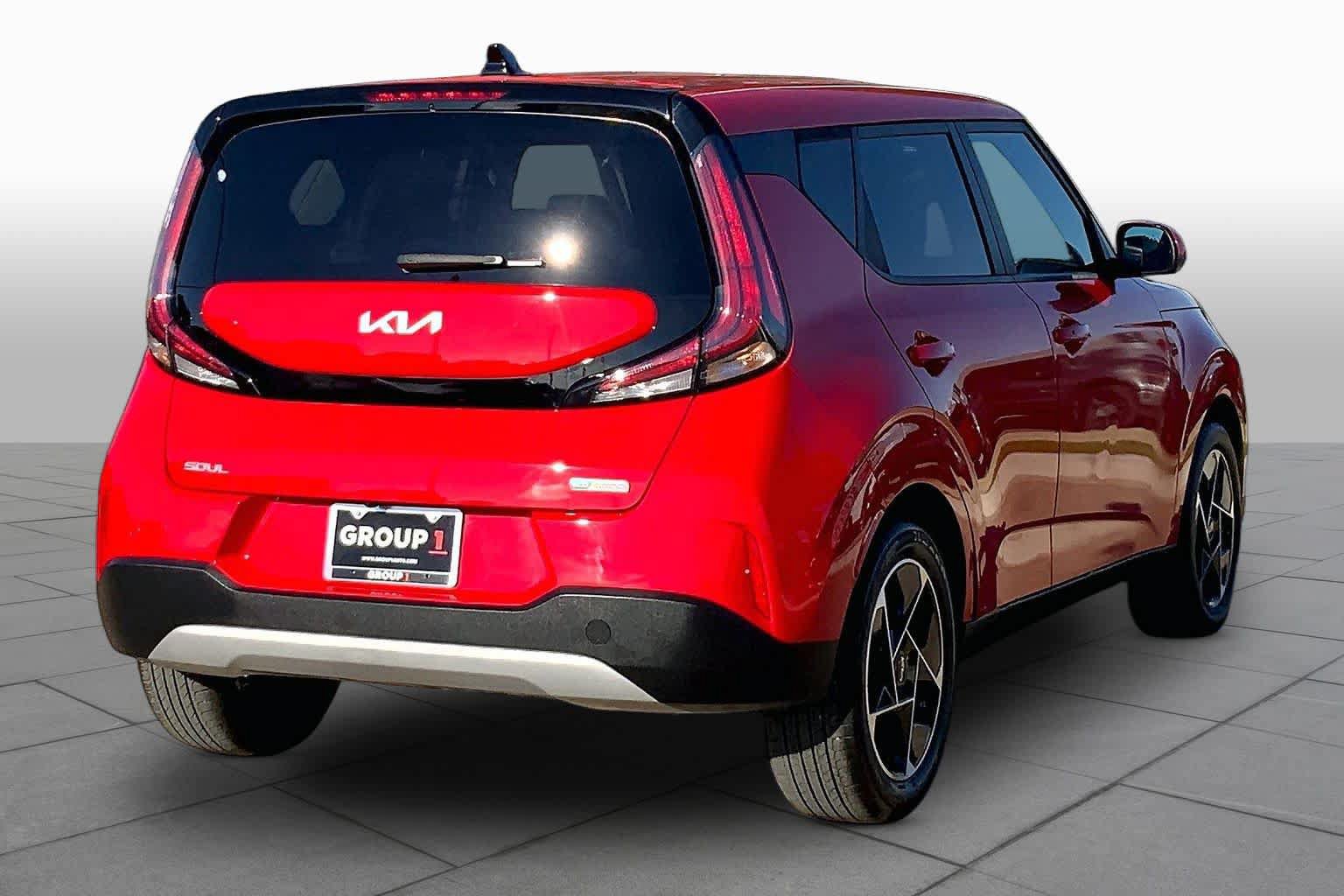 Used 2024 Kia Soul EX FWD image 13