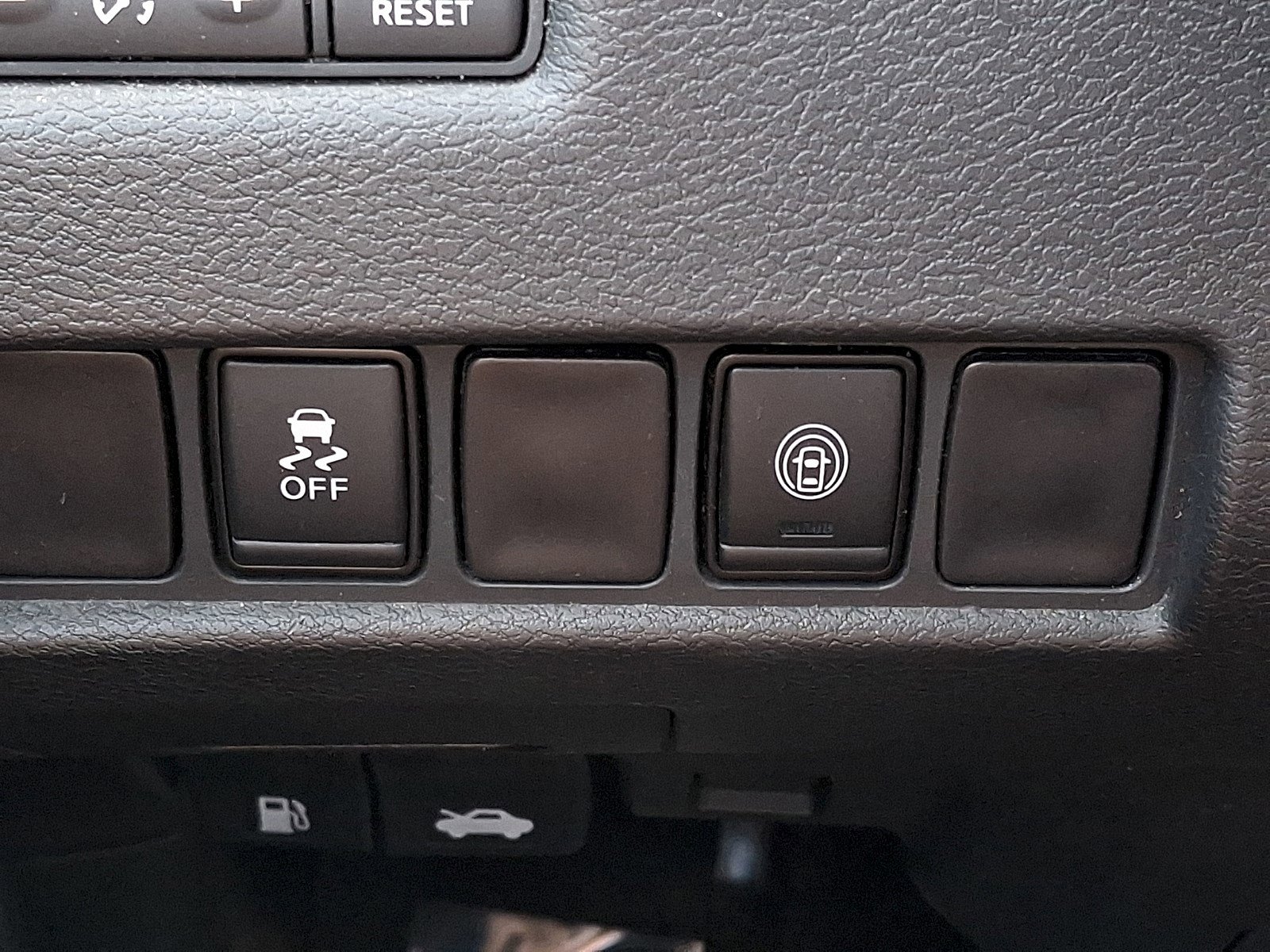 Used 2022 Nissan Murano S image 25