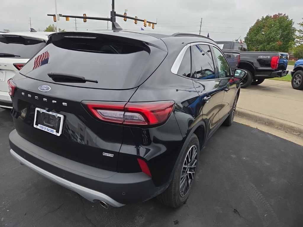 Certified 2023 Ford Escape SE FWD image 10