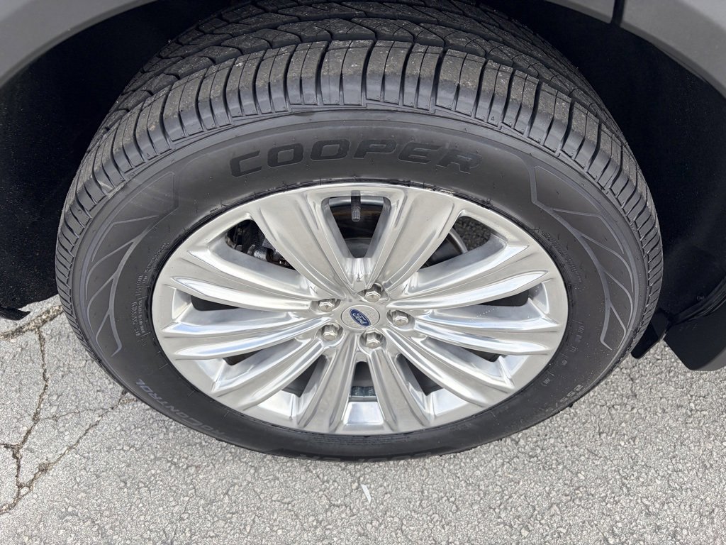 Certified 2020 Ford Explorer Limited w/ Class III Trailer Tow Package image 33