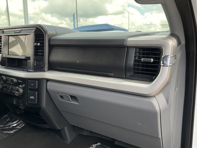 Certified 2025 Ford F350 XLT AWD/4WD image 17