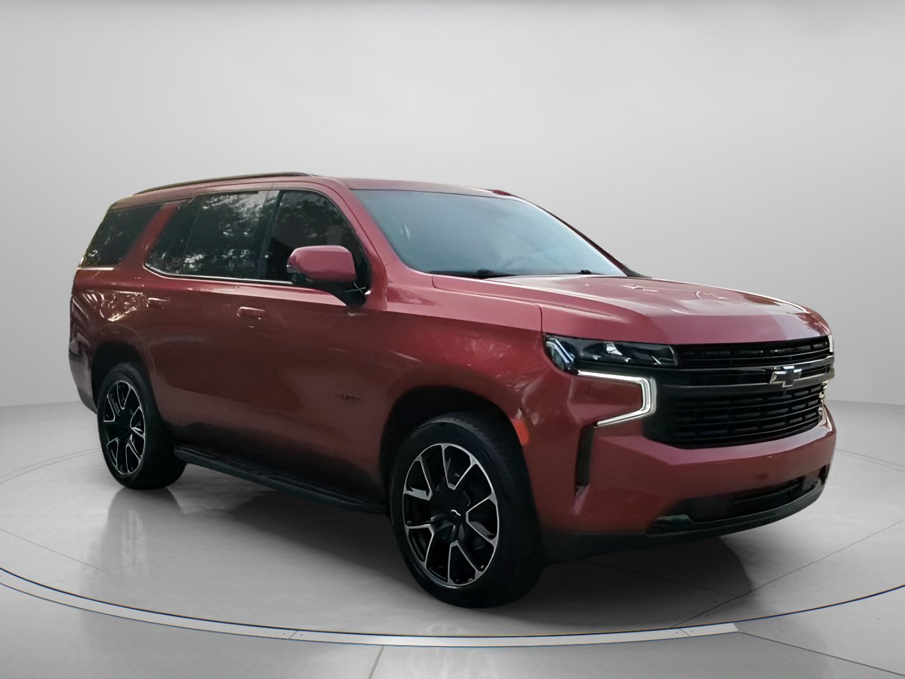 Used 2024 Chevrolet Tahoe RST w/ Luxury Package RWD image 2