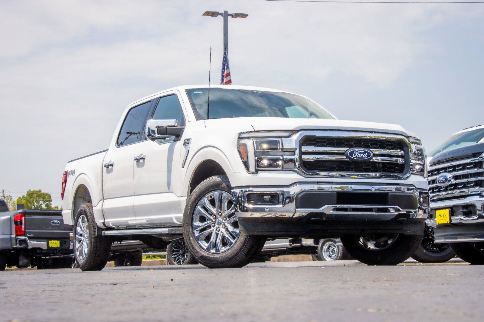 Certified 2025 Ford F150 Lariat w/ Equipment Group 501A Mid AWD/4WD image 2