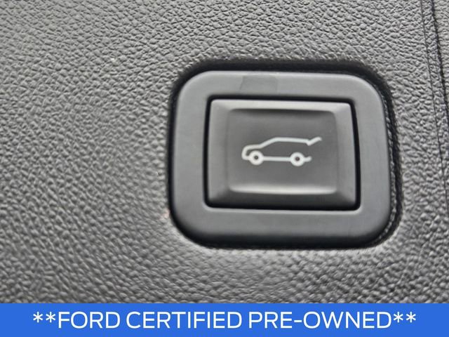 Used 2024 GMC Terrain Denali w/ Denali Premium Package image 12