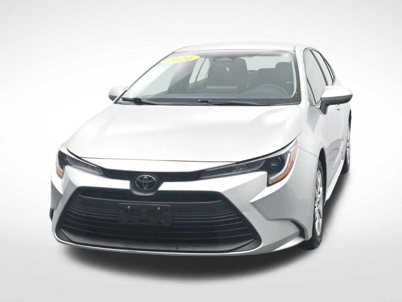 Used 2024 Toyota Corolla LE FWD image 2