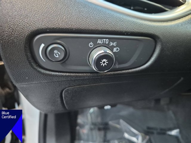 Used 2023 Chevrolet Malibu LT FWD image 19