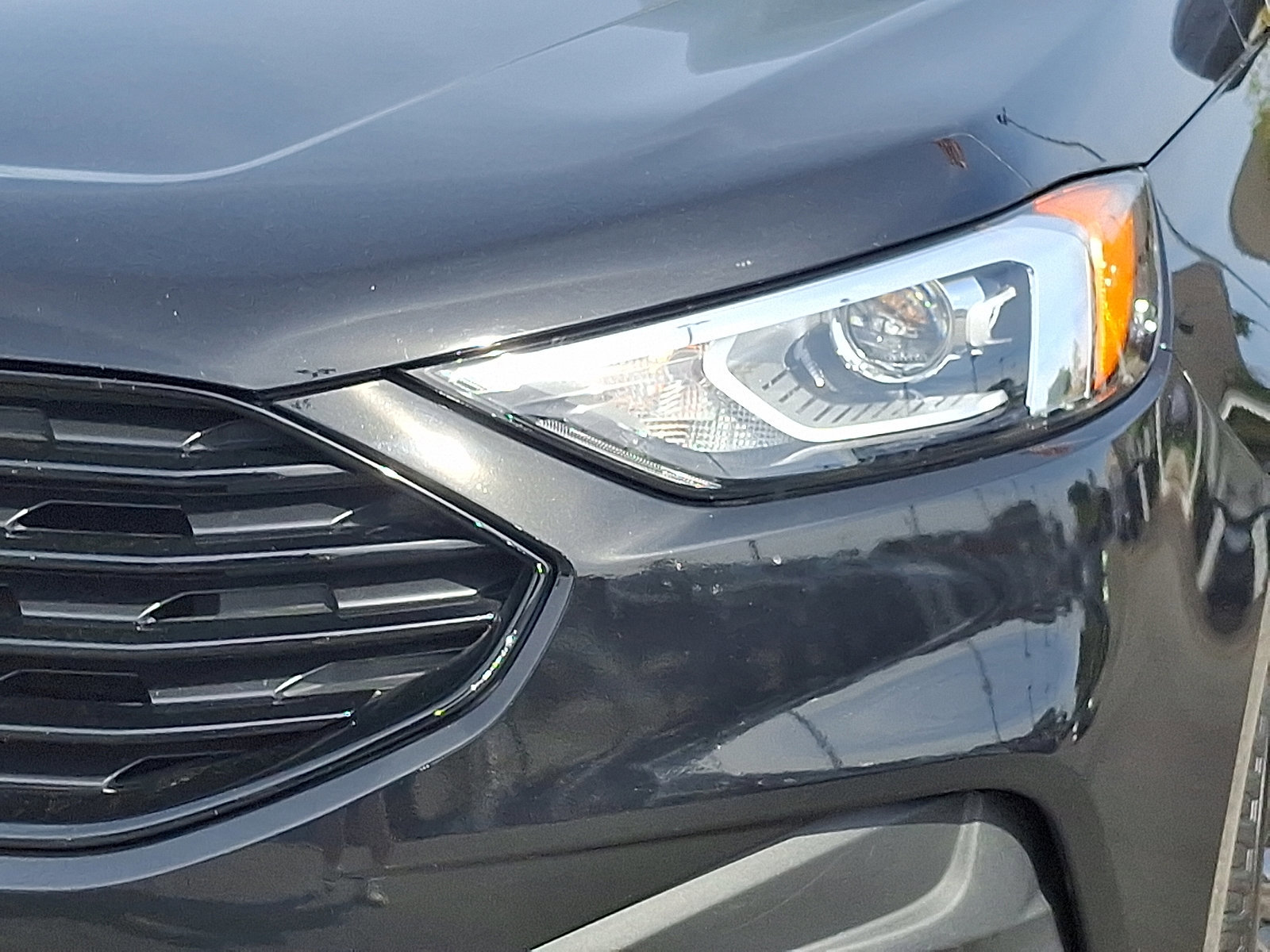 Certified 2022 Ford Edge SE w/ Black Appearance Package image 9