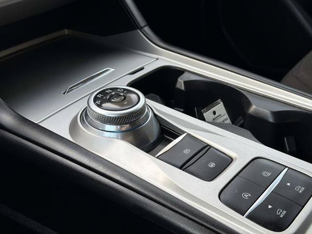 Certified 2023 Ford Explorer XLT RWD image 17