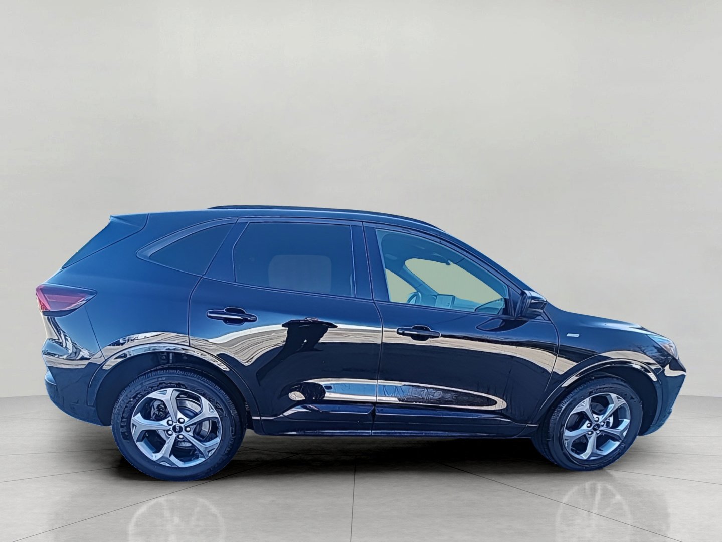 Certified 2023 Ford Escape ST-Line Select w/ Tech Pack #1 AWD/4WD image 5