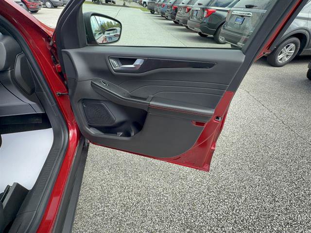 Certified 2024 Ford Escape ST-Line w/ Tech Pack #1 AWD/4WD image 22