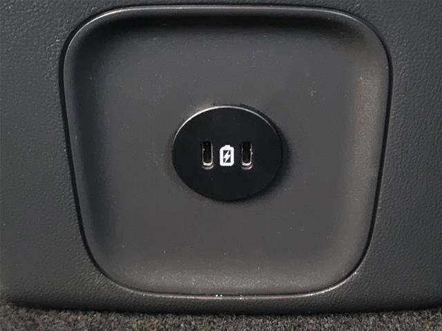Certified 2025 Ford Escape ST-Line Select AWD/4WD image 18