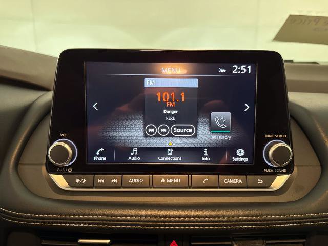 Used 2023 Nissan Rogue SV FWD image 25