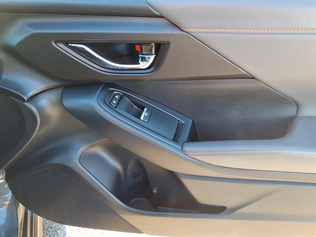 Used 2024 Subaru Crosstrek 2.5i Limited w/ Crosstrek Mirror Package image 5