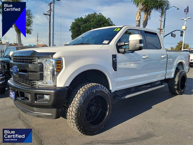 Certified 2019 Ford F350 Lariat w/ Lariat Ultimate Package