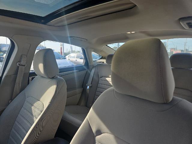 Certified 2020 Ford Fusion SE image 9