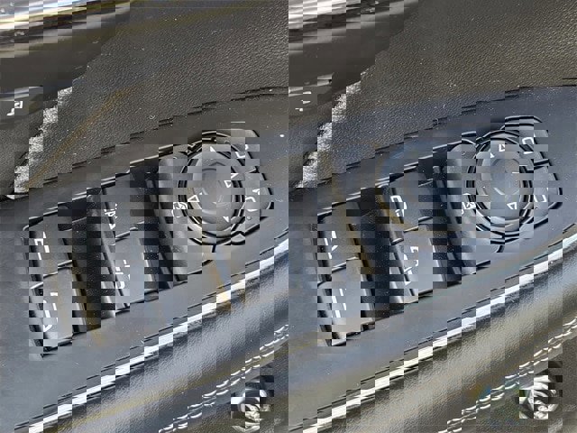 Used 2023 Buick Envision Essence image 13