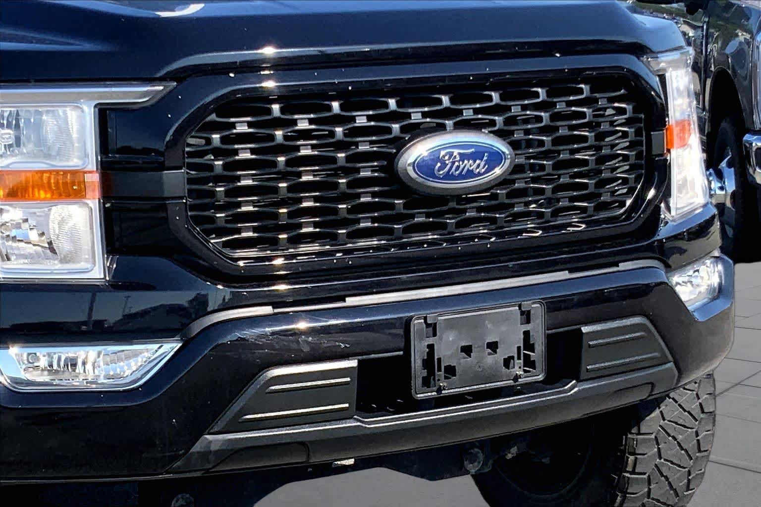 Certified 2022 Ford F150 XL w/ STX Appearance Package RWD image 26