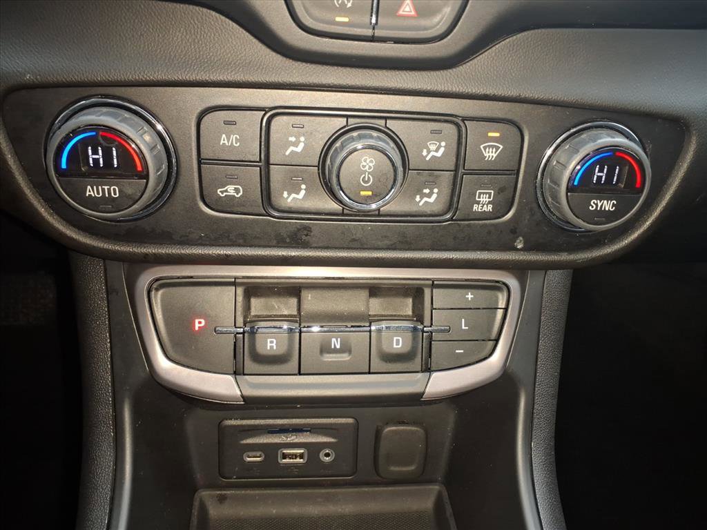 Used 2023 GMC Terrain AT4 w/ Tech Package image 19