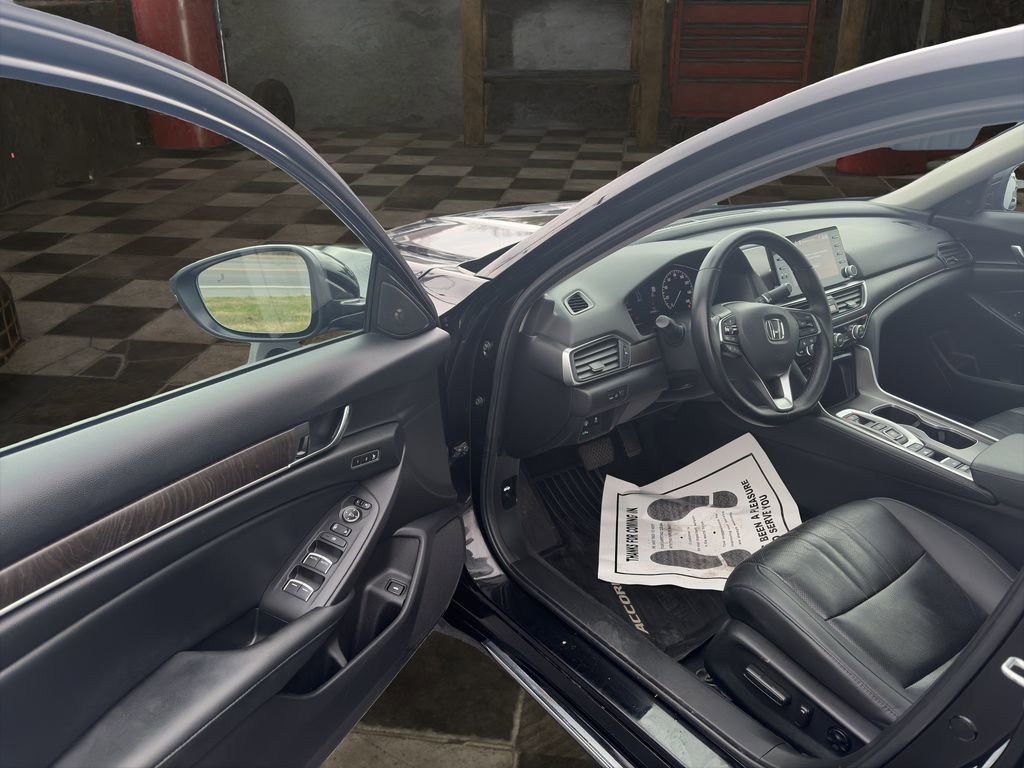 Used 2022 Honda Accord EX-L image 16