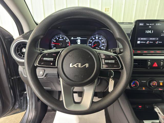Used 2024 Kia Forte LXS FWD image 3