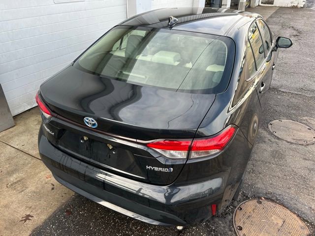 Used 2022 Toyota Corolla LE image 5