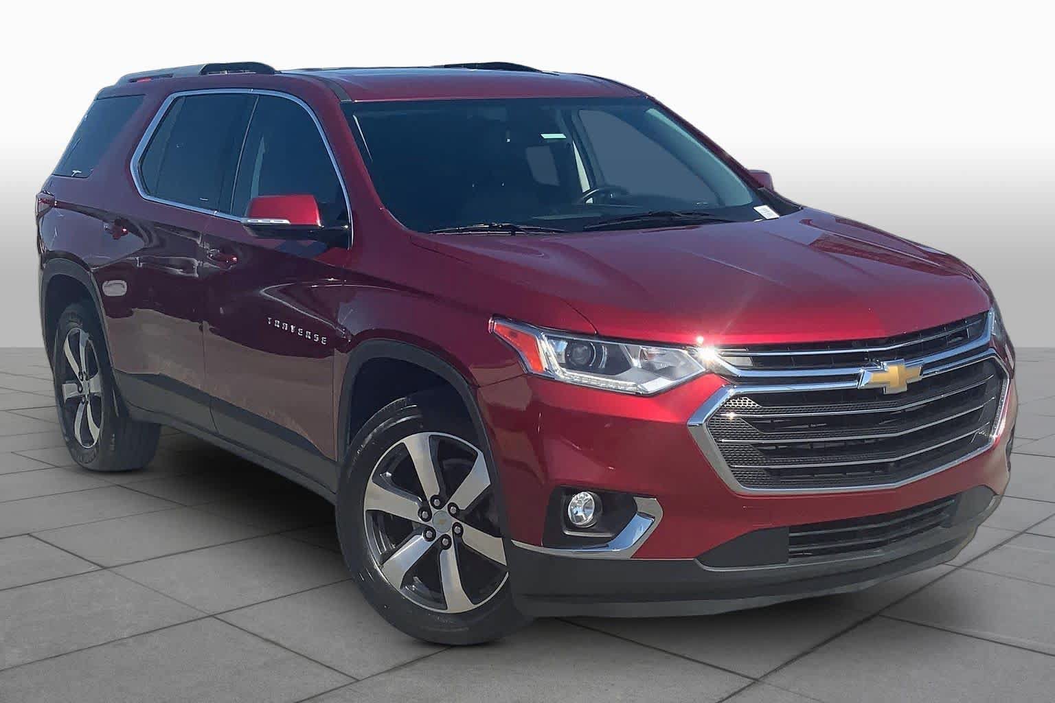 Used 2018 Chevrolet Traverse LT FWD image 3