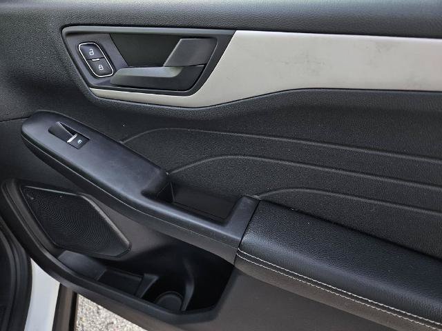 Certified 2022 Ford Escape SE w/ Convenience Package FWD image 9