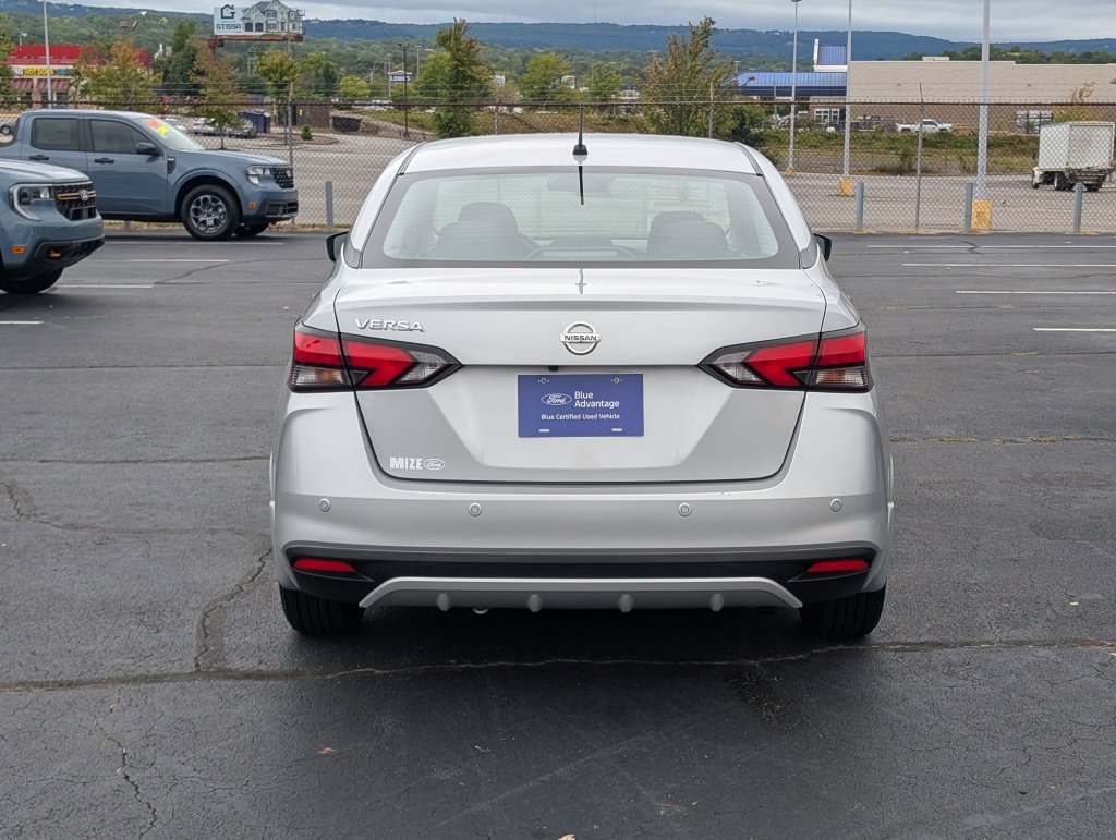 Used 2020 Nissan Versa S FWD image 8