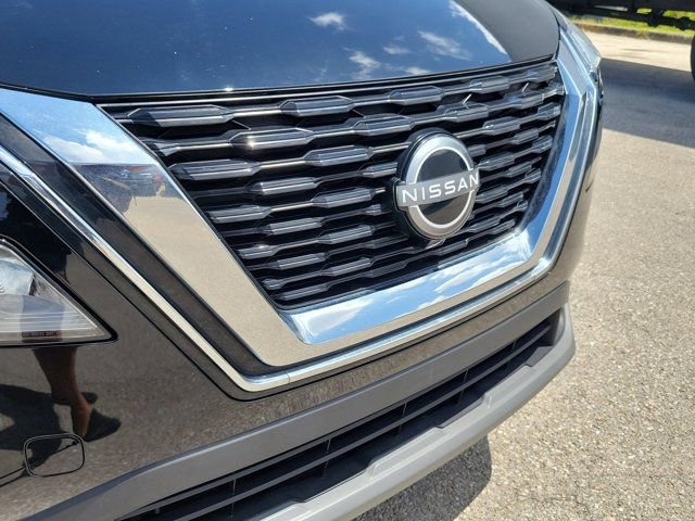 Used 2023 Nissan Rogue SV FWD image 7