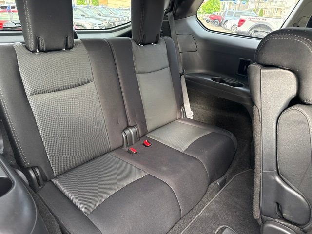 Used 2019 Nissan Pathfinder SV AWD/4WD image 36