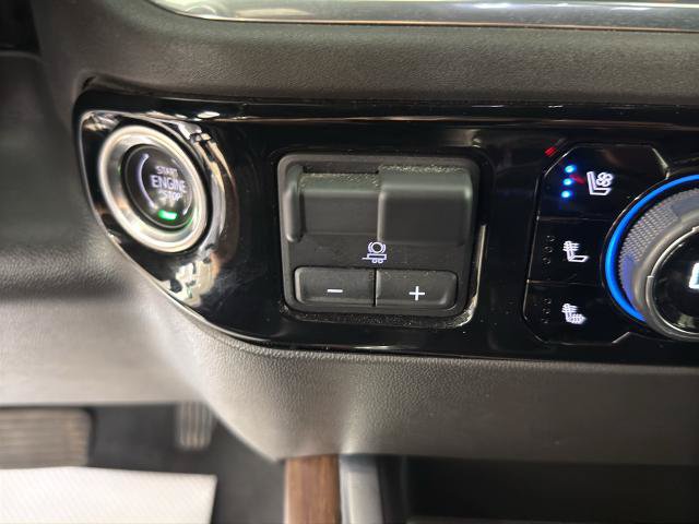 Used 2022 Chevrolet Silverado 1500 High Country w/ Technology Package AWD/4WD image 25