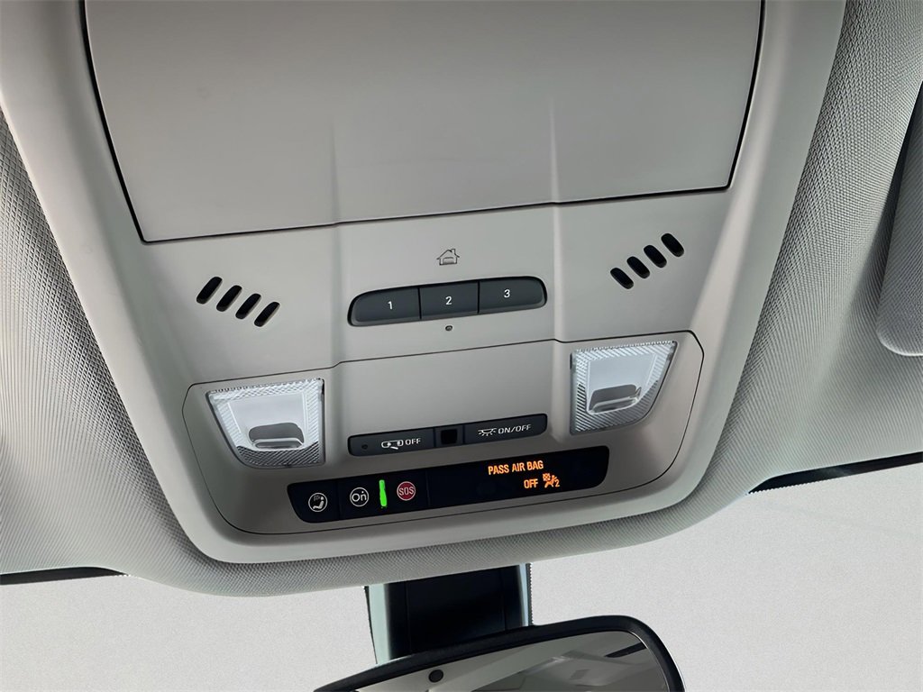 Used 2021 Buick Enclave Essence w/ Sport Touring Edition image 37