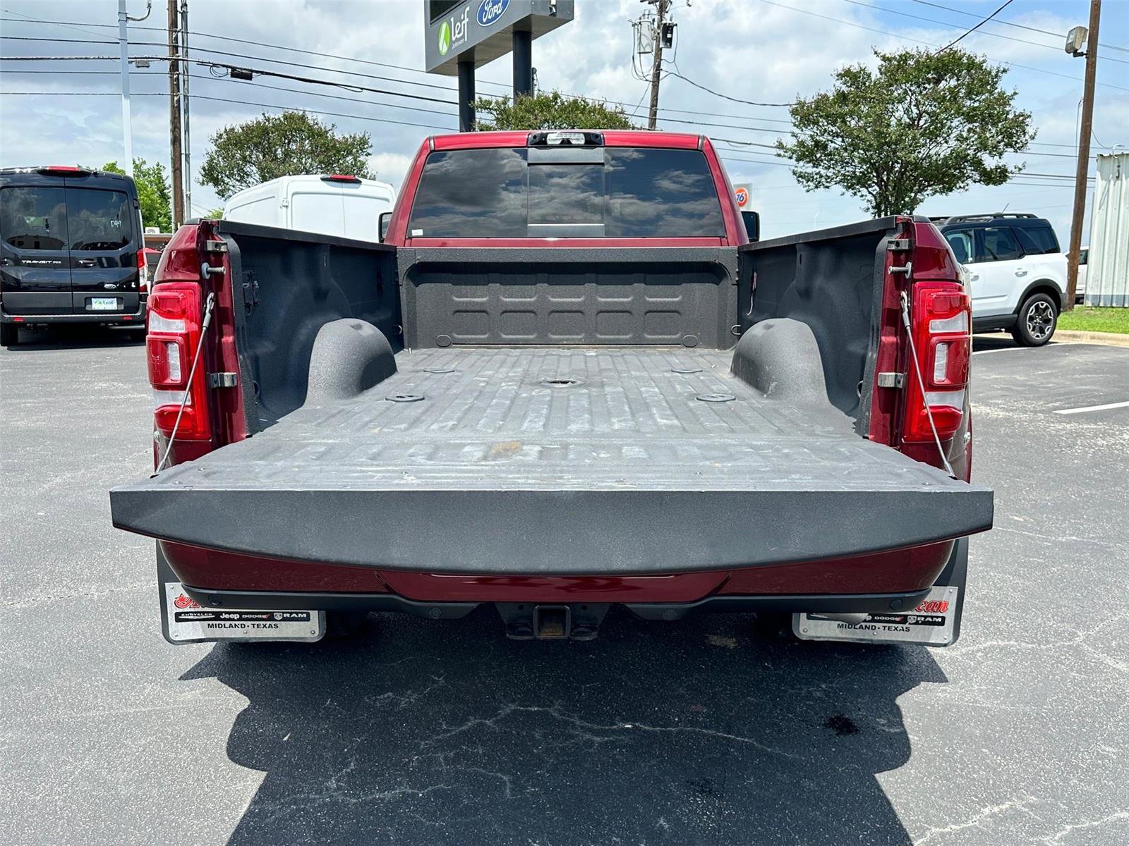 Used 2024 RAM 3500 Limited w/ Safety Group AWD/4WD image 32