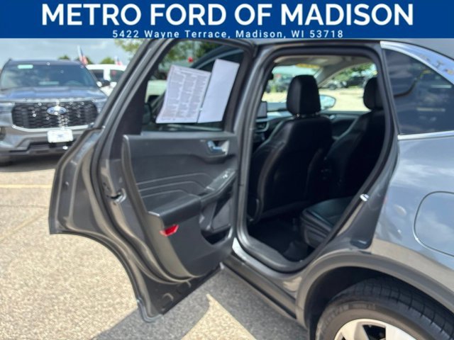 Certified 2023 Ford Escape Platinum AWD/4WD image 34
