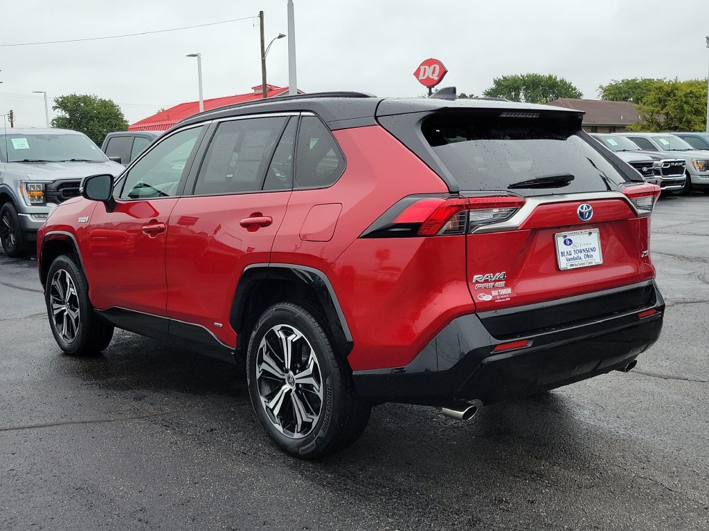 Used 2021 Toyota RAV4 XSE w/ Weather Package AWD/4WD image 6