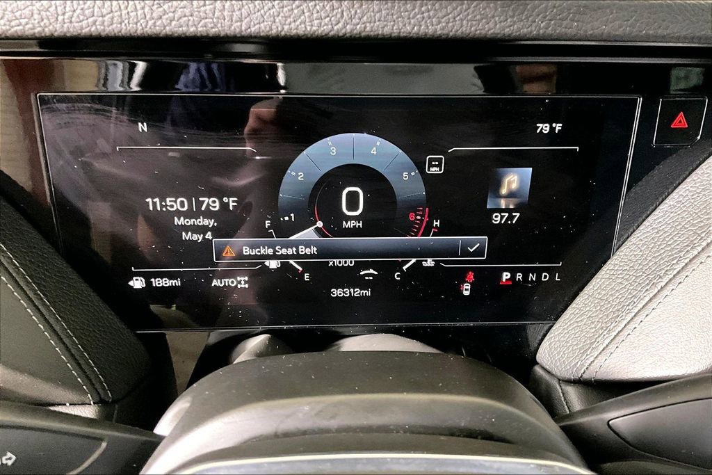 Used 2025 GMC Yukon Denali AWD/4WD image 16